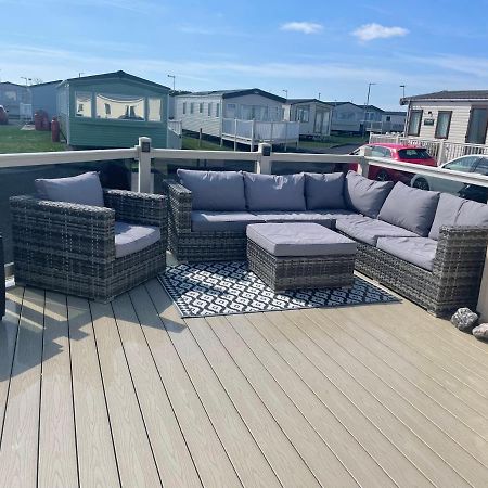 Trecco Bay Caravan Hire 4 Bedrooms Sleeps 10 Porthcawl Dış mekan fotoğraf